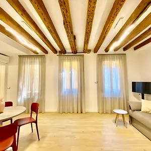 House New Wi Fi Island Aparthotel